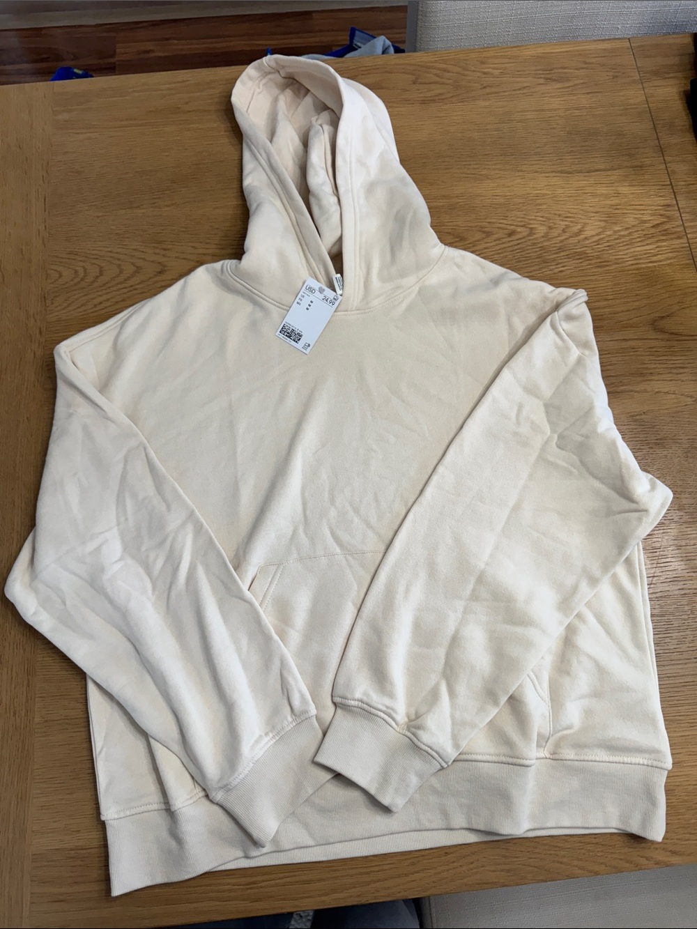 New with tags H&M Cream Pullover Hoodie